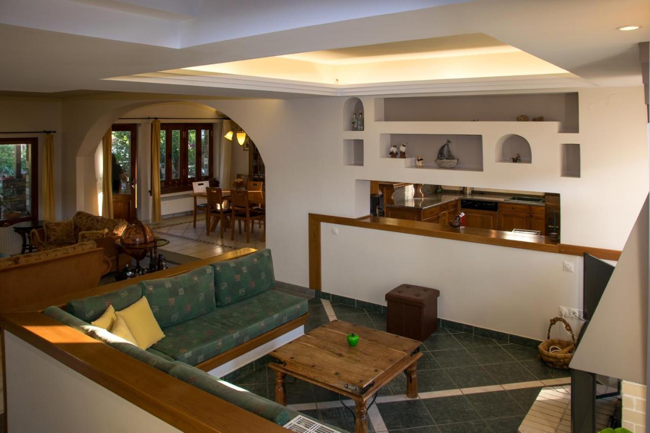 Mountain Breeze Sanctuary Villa Golos Dış mekan fotoğraf